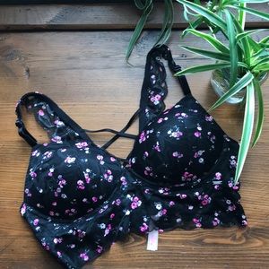 Black flower lace push-up bralette